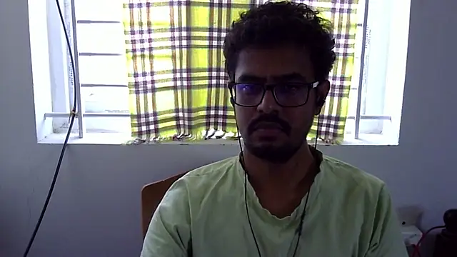 Snapshot of The_SHY_uncut chatting on 1, 10, 2025 The SHY uncut online show from 1, 10, 2025