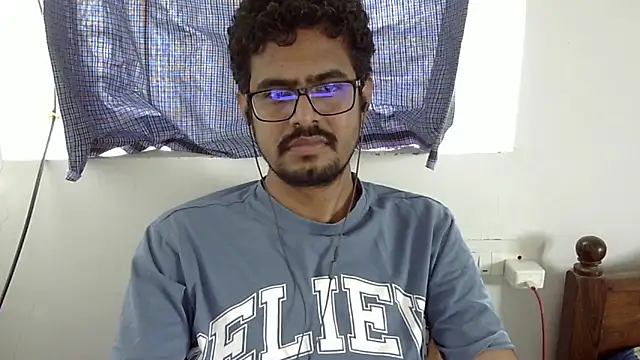 Snapshot of The_SHY_uncut chatting on 4, 10, 2025 The SHY uncut online show from 4, 10, 2025