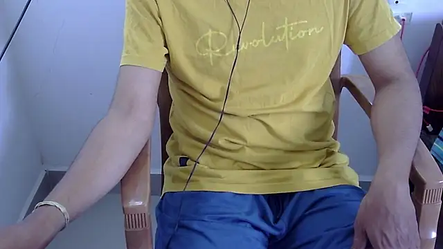 Snapshot of The_SHY_uncut chatting on 22, 2, 2026 The SHY uncut online show from 22, 2, 2026