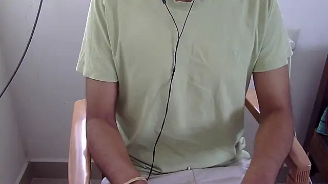 Snapshot of The_SHY_uncut chatting on 29, 3, 2026 The SHY uncut online show from 29, 3, 2026