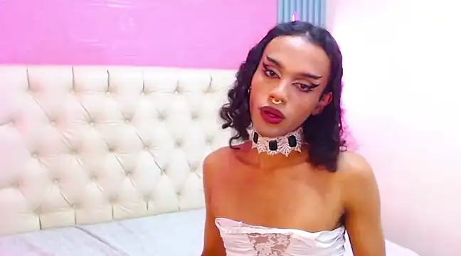 Snapshot of Foxy_Ella_ chatting on 31, 1, 2025 Foxy Ella online show from 31, 1, 2025