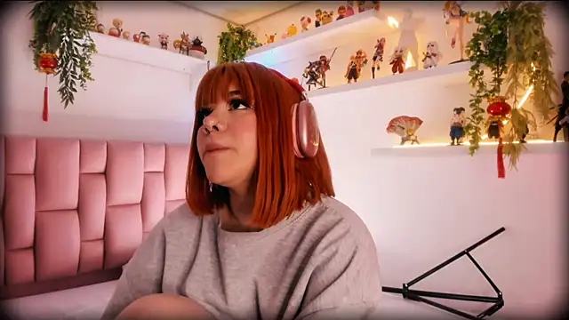 albaismynameX online show from 19, 2, 2025