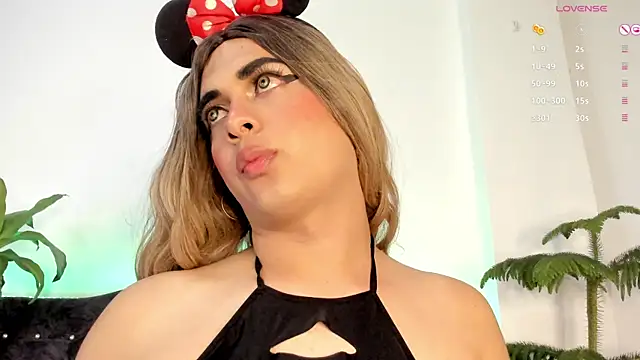 Snapshot of candy_canne__ chatting on 8, 1, 2025 candy canne online show from 8, 1, 2025