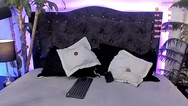 Snapshot of candy_canne__ chatting on 11, 1, 2025 candy canne online show from 11, 1, 2025