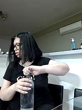 Milf Abigail online show from 31, 3, 2026