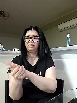 Milf Abigail online show from 28, 4, 2026