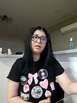 Snapshot of Milf_Abigail chatting on 12, 6, 2026 Milf Abigail online show from 12, 6, 2026