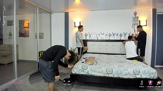 Snapshot of badguyss_bisex chatting on 5, 10, 2025 badguyss bisex online show from 5, 10, 2025