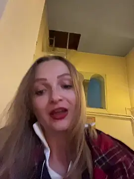 Snapshot of LadyTatiana_Madam chatting on 3, 12, 2025 LadyTatiana Madam online show from 3, 12, 2025