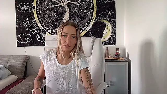 SexxyLiviaa online show from 6, 10, 2025