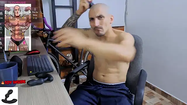 Snapshot of Marck_Muscle chatting on 15, 5, 2026 Marck Muscle online show from 15, 5, 2026