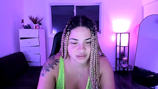 MelSaunders online show from 3, 11, 2025