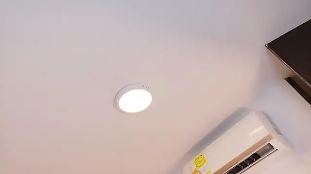 AbrilBrent online show from 3, 3, 2026