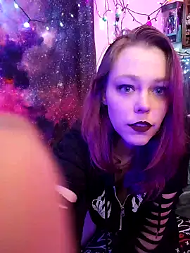 Snapshot of EverlyEster chatting on 30, 1, 2025 EverlyEster online show from 30, 1, 2025