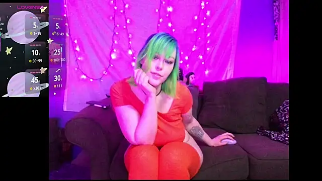 EverlyEster online show from 6, 5, 2026