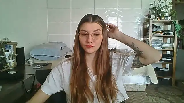 SweetyBabyDemon online show from 15, 9, 2025