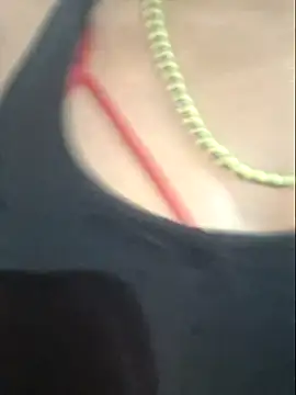 Snapshot of gatadeojosclaros chatting on 3, 2, 2025 gatadeojosclaros online show from 3, 2, 2025