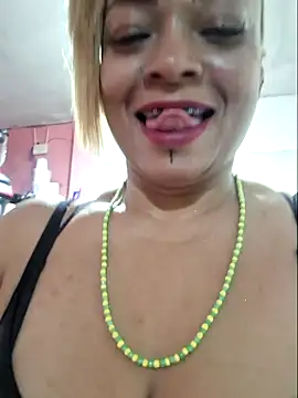 Snapshot of gatadeojosclaros chatting on 25, 2, 2025 gatadeojosclaros online show from 25, 2, 2025