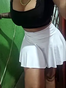 Snapshot of gatadeojosclaros chatting on 1, 3, 2025 gatadeojosclaros online show from 1, 3, 2025