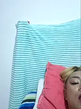 Snapshot of gatadeojosclaros chatting on 10, 3, 2025 gatadeojosclaros online show from 10, 3, 2025