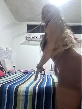 Snapshot of gatadeojosclaros chatting on 21, 9, 2025 gatadeojosclaros online show from 21, 9, 2025