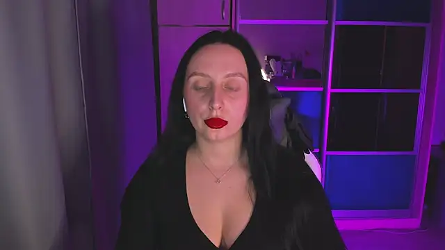 Christy Calypso online show from 21, 4, 2026