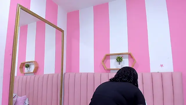 ISABELLA 020 online show from 22, 3, 2025