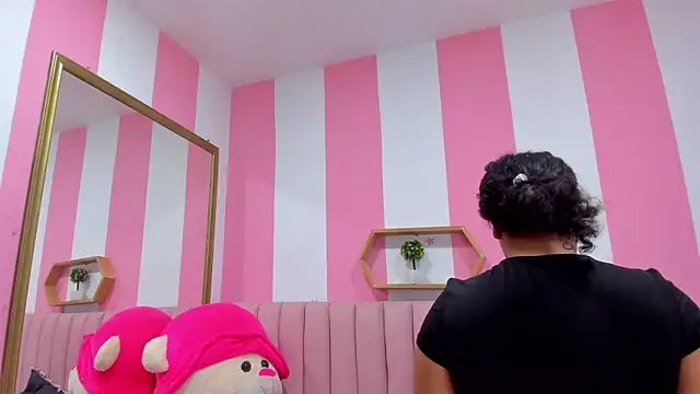 ISABELLA 020 online show from 1, 10, 2025