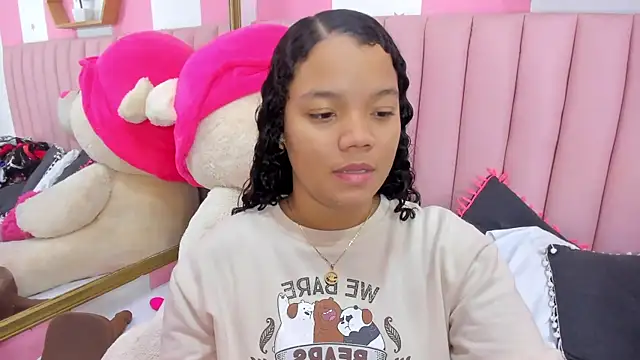 ISABELLA 020 online show from 16, 12, 2025