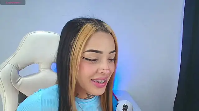 Snapshot of anubis_lion chatting on 4, 4, 2026 anubis lion online show from 4, 4, 2026