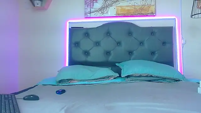 Snapshot of Kim_clark1 chatting on 21, 9, 2025 Kim clark1 online show from 21, 9, 2025