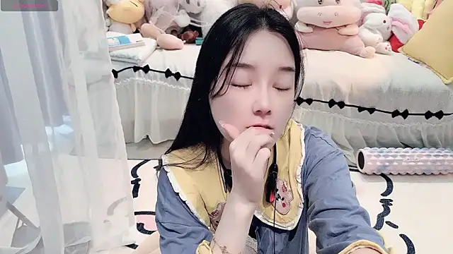 AKiKi711 online show from 28, 4, 2026