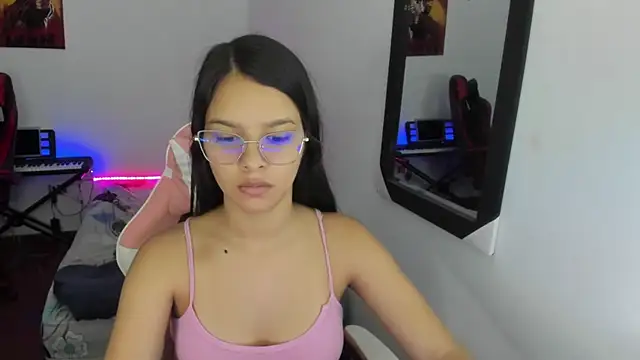 jessi and boy online show from 14, 12, 2025