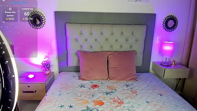 Snapshot of Kylie2211 chatting on 15, 1, 2025 Kylie2211 online show from 15, 1, 2025