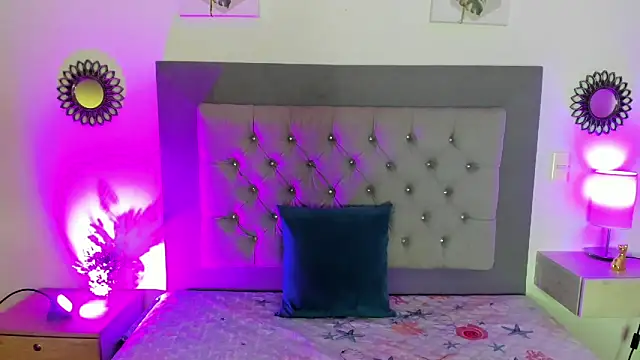 Snapshot of Kylie2211 chatting on 15, 2, 2025 Kylie2211 online show from 15, 2, 2025