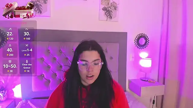 Snapshot of Kylie2211 chatting on 15, 2, 2025 Kylie2211 online show from 15, 2, 2025