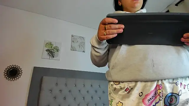 Snapshot of Kylie2211 chatting on 20, 2, 2025 Kylie2211 online show from 20, 2, 2025