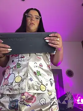 Snapshot of Kylie2211 chatting on 17, 3, 2025 Kylie2211 online show from 17, 3, 2025