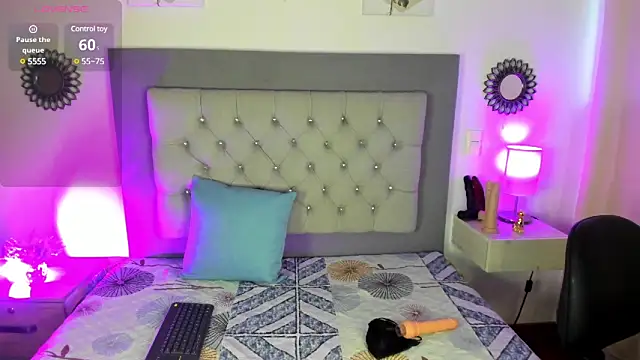 Snapshot of Kylie2211 chatting on 19, 3, 2025 Kylie2211 online show from 19, 3, 2025