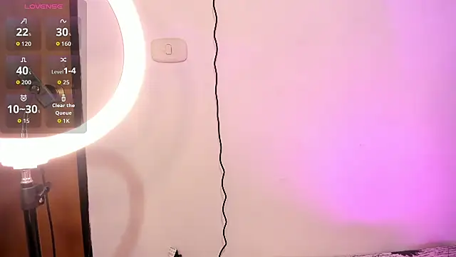 Snapshot of Kylie2211 chatting on 20, 11, 2025 Kylie2211 online show from 20, 11, 2025