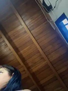 Snapshot of Kylie2211 chatting on 21, 11, 2025 Kylie2211 online show from 21, 11, 2025