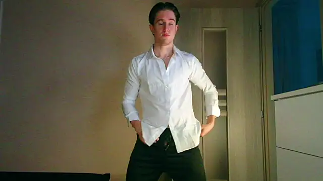 ChristianLevine  online show from 15, 7, 2026