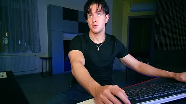 ChristianLevine  online show from 23, 7, 2026
