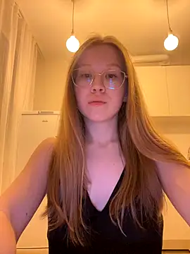 Eva Weyne online show from 28, 9, 2025