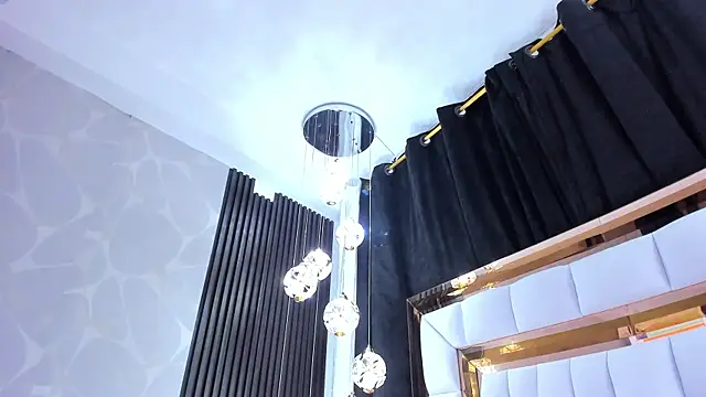 SarayRoyse online show from 30, 3, 2026