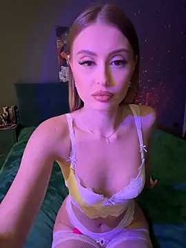 Sweet  Milly online show from 10, 1, 2025