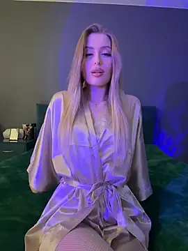 Sweet  Milly online show from 20, 1, 2025