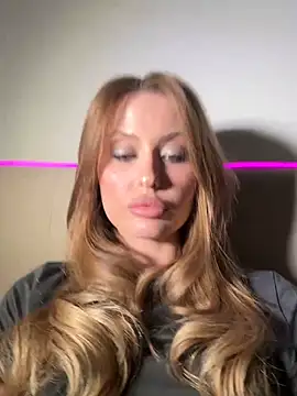 Sweet  Milly online show from 26, 4, 2026