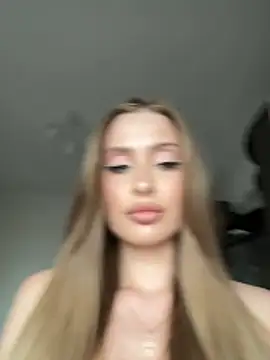 Sweet  Milly online show from 15, 6, 2026
