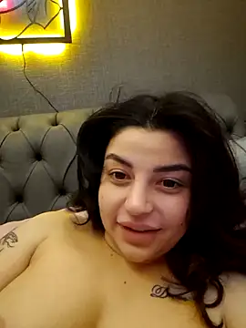 Snapshot of Esmertarcinim chatting on 5, 2, 2025 Esmertarcinim online show from 5, 2, 2025